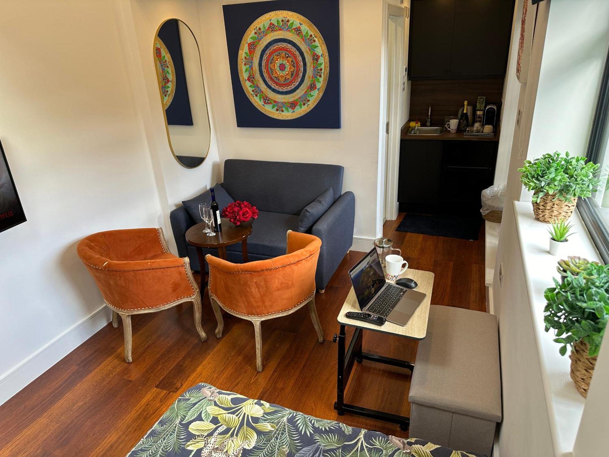 Bespoke Gallery Guesthouse هيندون المظهر الخارجي الصورة
