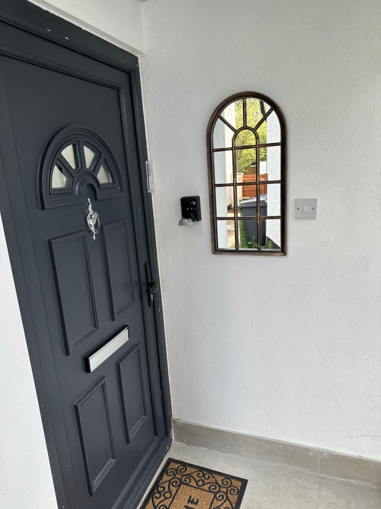 Bespoke Gallery Guesthouse هيندون المظهر الخارجي الصورة