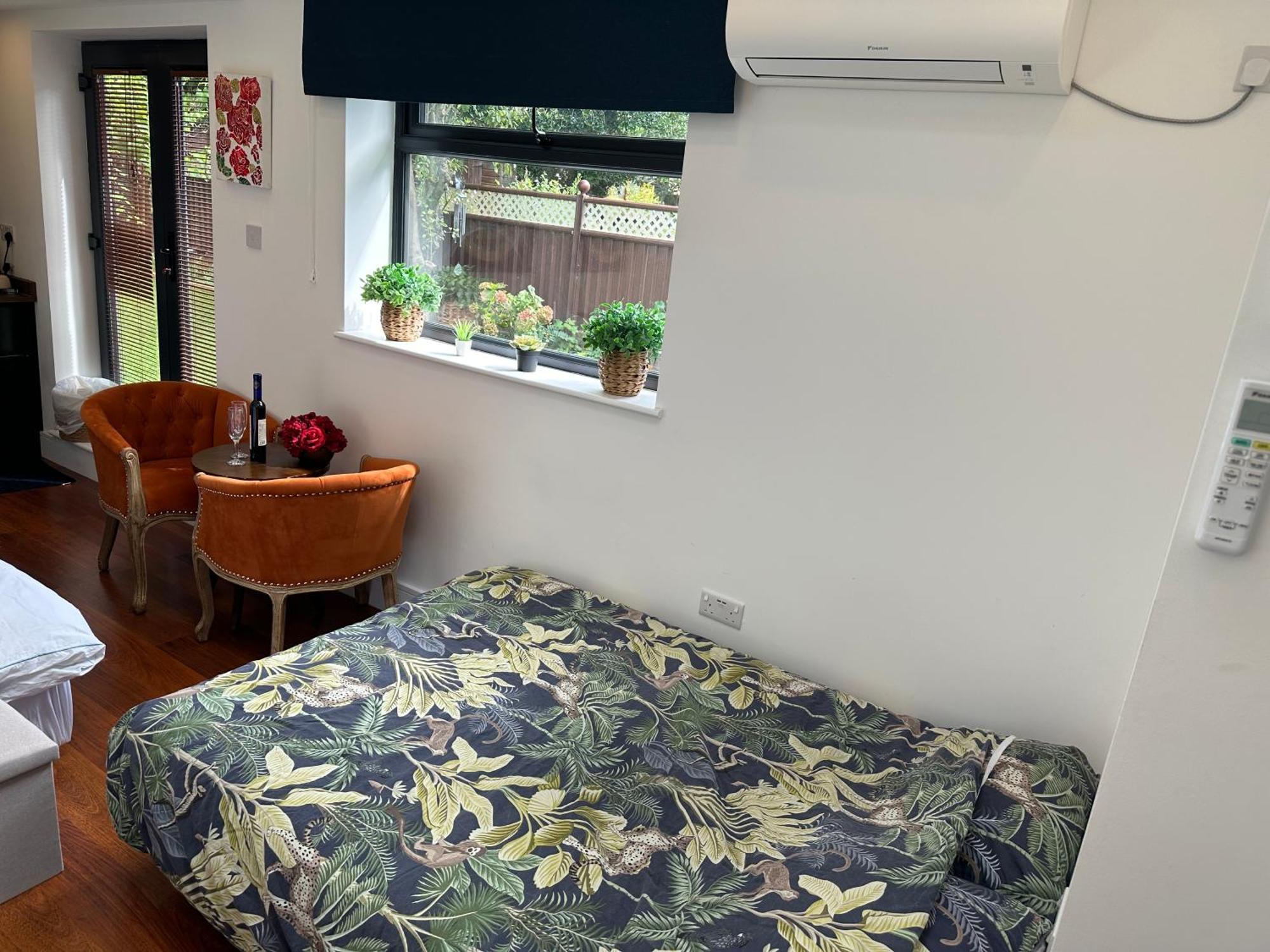 Bespoke Gallery Guesthouse هيندون المظهر الخارجي الصورة