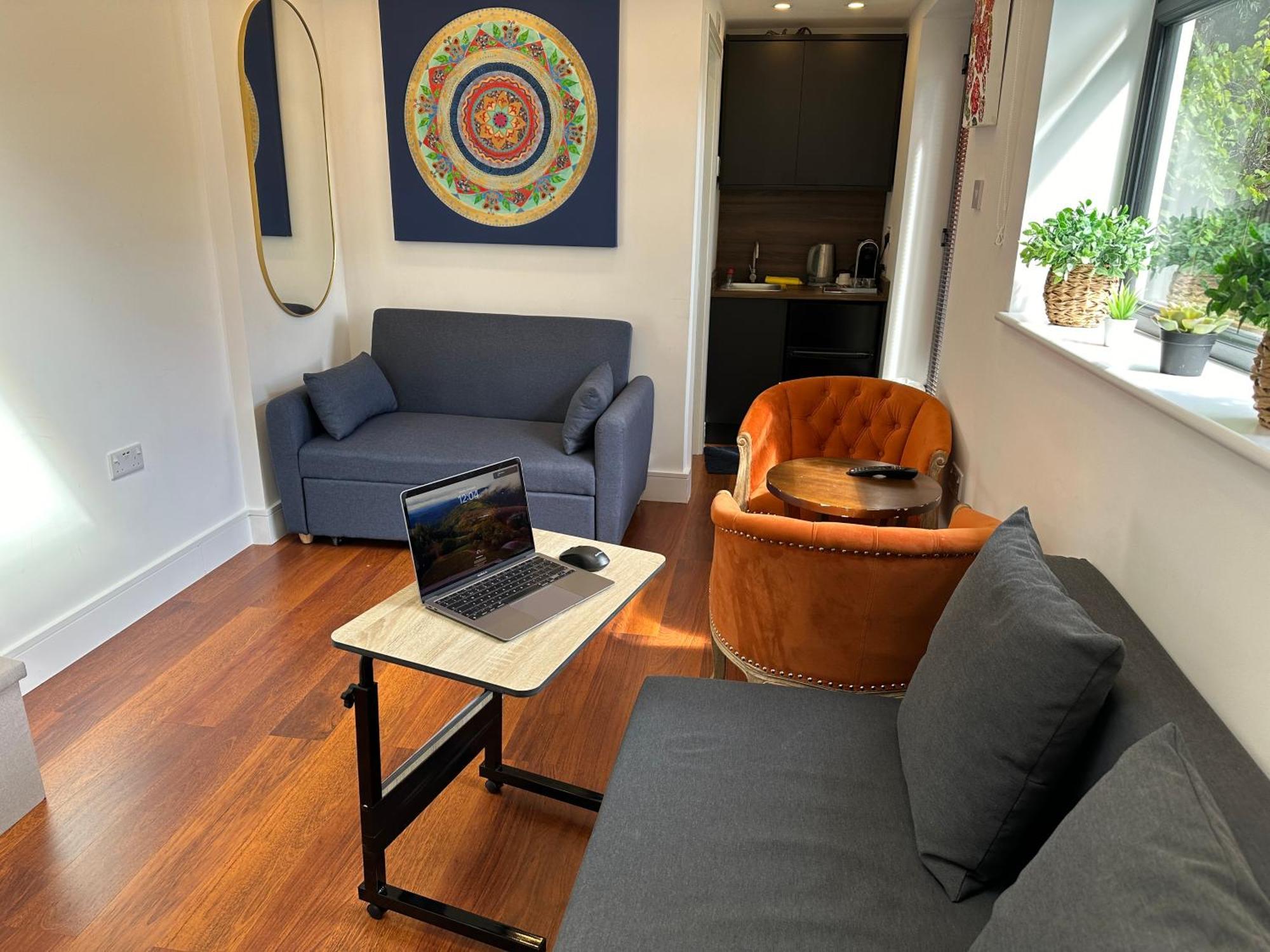 Bespoke Gallery Guesthouse هيندون المظهر الخارجي الصورة